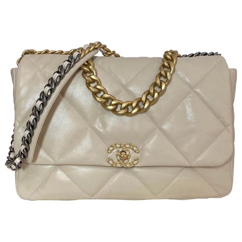 beige chanel tasche|chanel beige bag 2020.